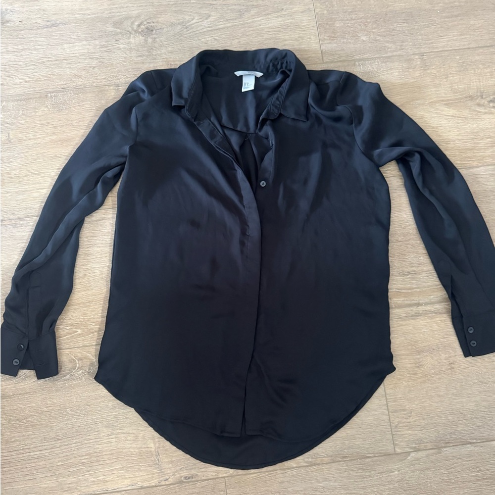 H&M Black Long-Sleeve Button-Down Shirt